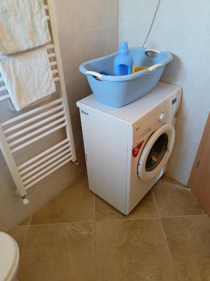 אומאג Apartment Studio Ta-Ti מראה חיצוני תמונה