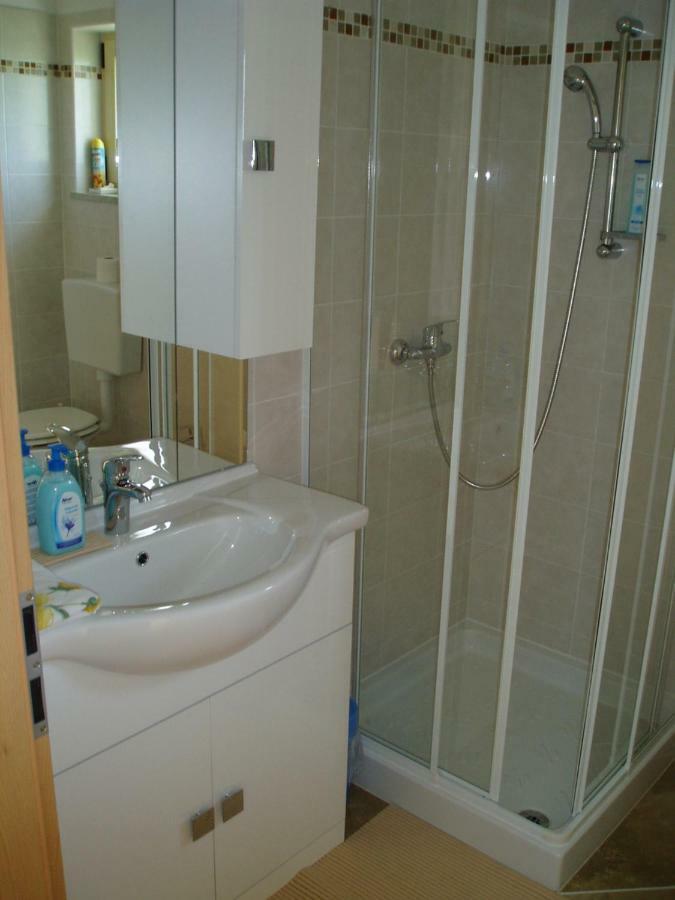 אומאג Apartment Studio Ta-Ti מראה חיצוני תמונה